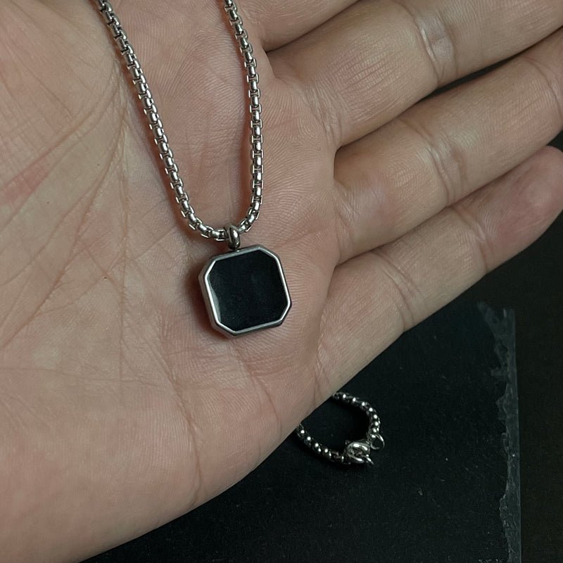 Black Onyx Pendant Detail